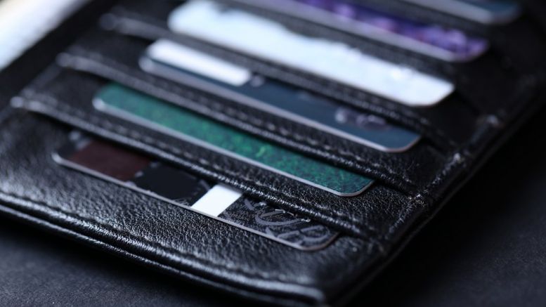 London Startup Develops Blockchain-Based Contactless Payment Card for Retail Payments