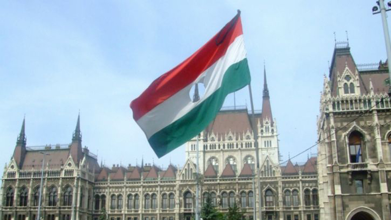Hungary’s central bank dubs digital currencies “risky”