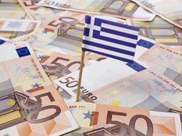 Greece Government Confident About Lifting Capital Controls Soon