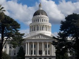 California Delays Efforts to Regulate Bitcoin Businesses