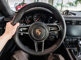 Porsche Invites Startups For €25,000 Blockchain Disruption Contest