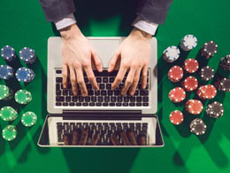 Illegal Online Bitcoin Poker Site Operator Fined $25,000