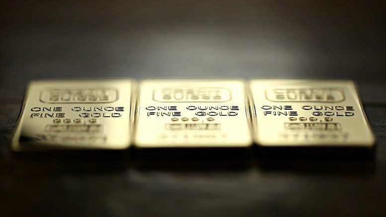 Bitcoin Price Eclipses $1100 Milestone, Gold Price Next to Fall