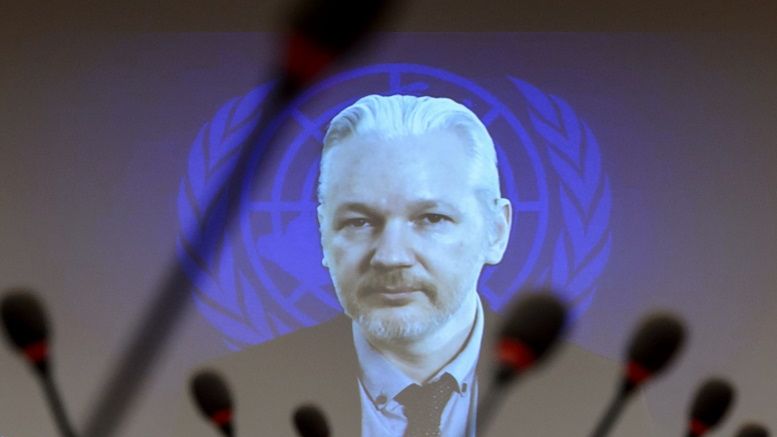 Julian Assange Proves He’s Alive Using The Bitcoin Blockchain
