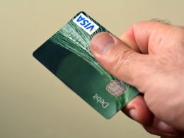 Coinbase Initiates Bitcoin Purchase through US Debit Cards