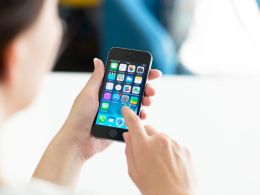 Apple Approves Bitcoin Mobile Wallet for App Store