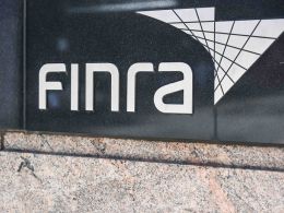Exchange Regulator FINRA Cites Bitcoin in Annual Risk Assessment
