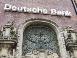 Deutsche Bank Survey Sees Blockchain Adoption in Six Years