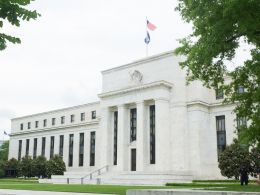 Federal Reserve Report Says Private Ledgers Better Than Open