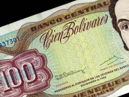 Venezuela Demonetizes 100bs Banknotes, India-like Panic Awaits