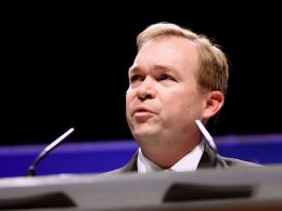 Trump Picks a Bitcoin Supporter for Cabinet as U.S. Budget Director