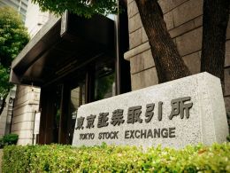 Blockchain Trading Greenlit for Asia’s Largest Stock Exchange Operator