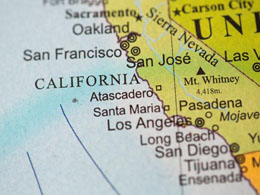 Bitcoin Advocates Take Square off Over California Virtual Currency Regulation