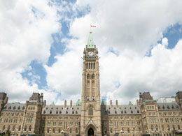 Canadian Senate Panel Calls for 'Light Touch' Bitcoin Regulation
